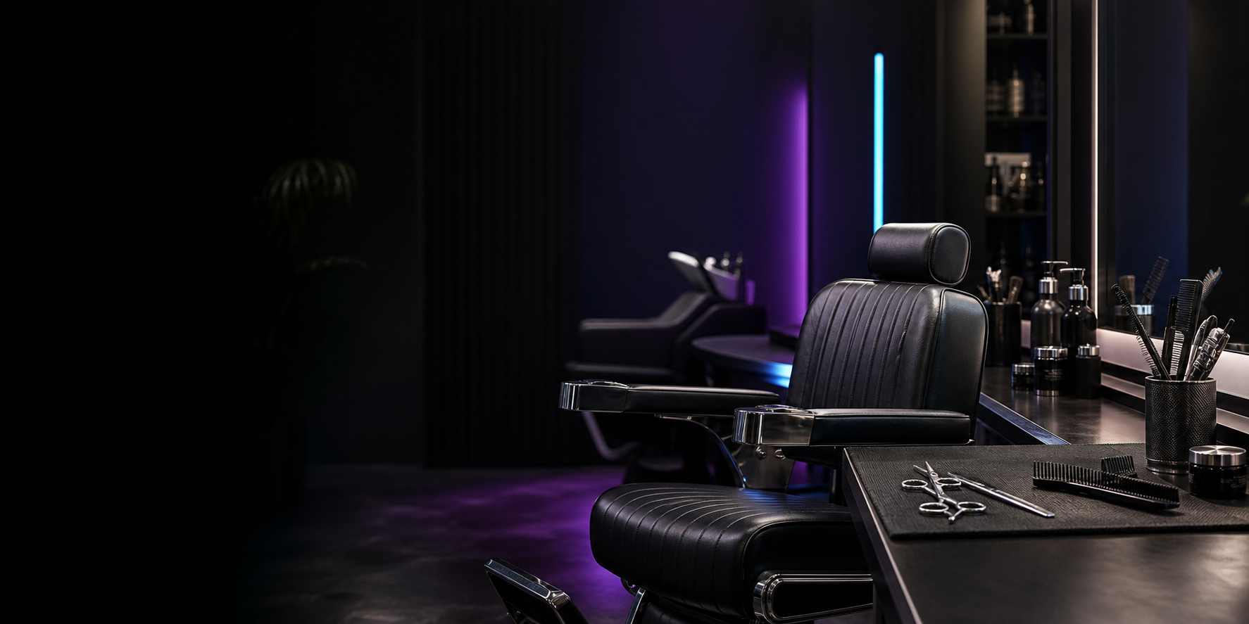 Moderner Friseursalon mit Barberstuhl und gepflegtem Arbeitsbereich